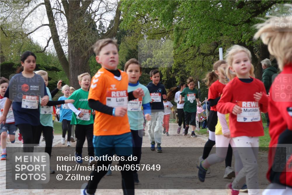 25.04.2026 - Das Zehntel Zöllner http://msf.ph/oto/9657649 25.04.2026 07:48:01 Laufen 44444, 60, 1497, 1903 meine-sportfotos.de