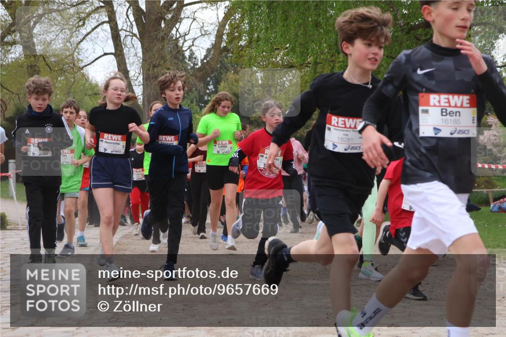 25.04.2026 - Das Zehntel Zöllner http://msf.ph/oto/9657669 25.04.2026 13:45:11 Laufen 17752, 18281, 16185 meine-sportfotos.de