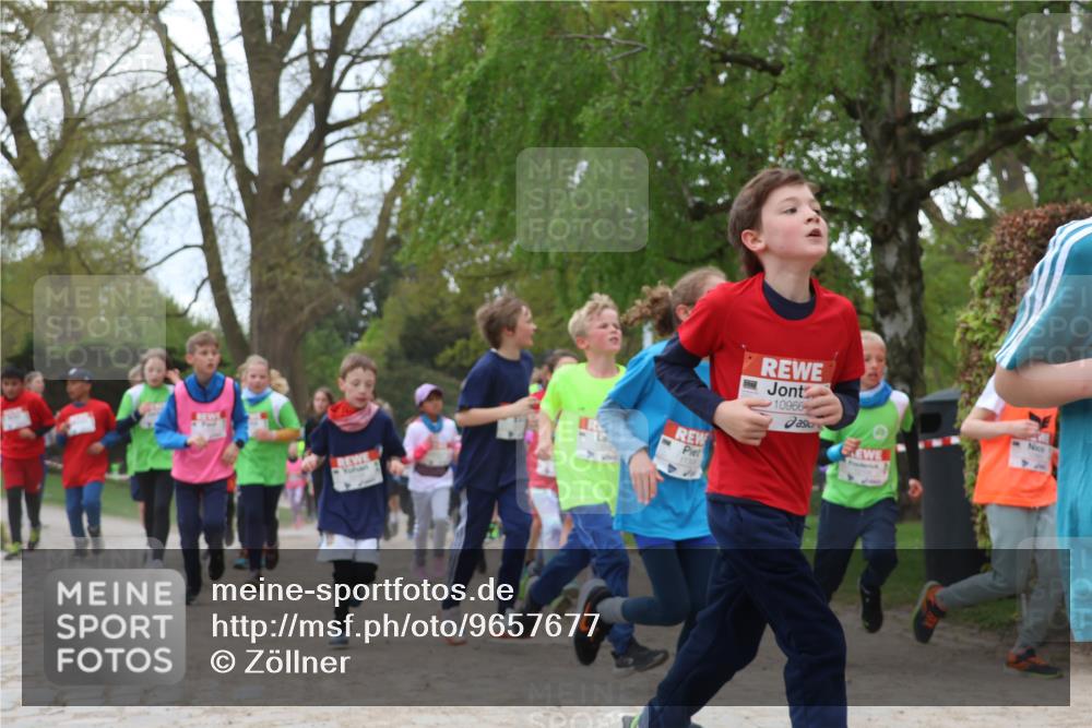 25.04.2026 - Das Zehntel Zöllner http://msf.ph/oto/9657677 25.04.2026 11:42:43 Laufen 10966 meine-sportfotos.de