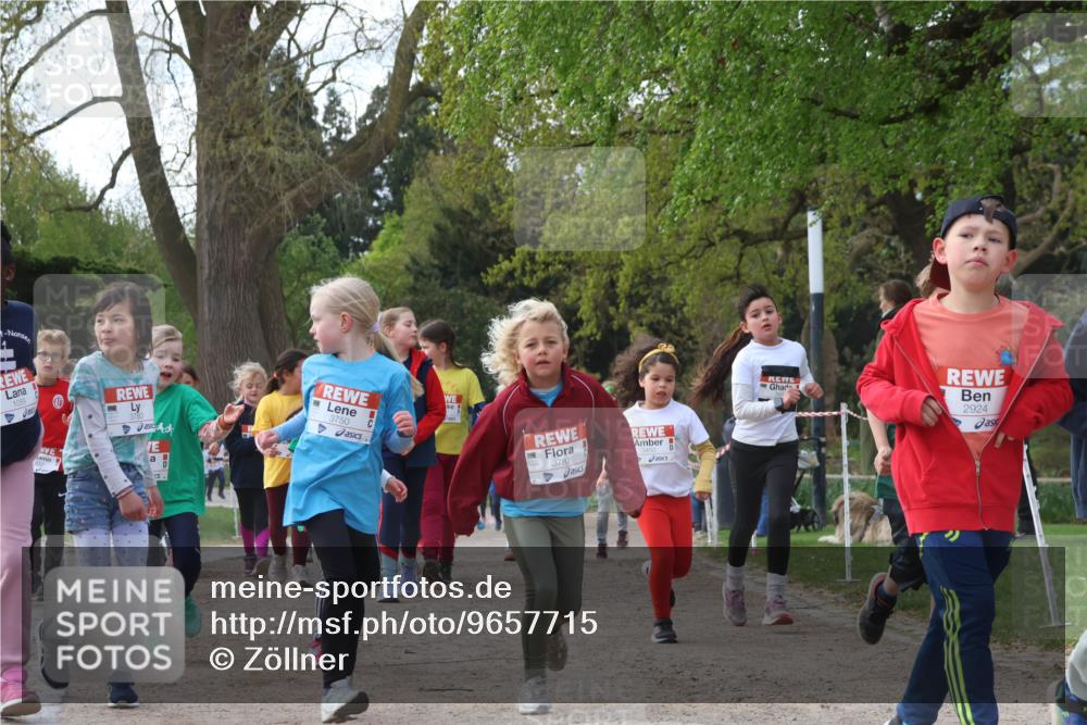 25.04.2026 - Das Zehntel Zöllner http://msf.ph/oto/9657715 25.04.2026 07:48:04 Laufen 4, 3750, 3782, 2924 meine-sportfotos.de