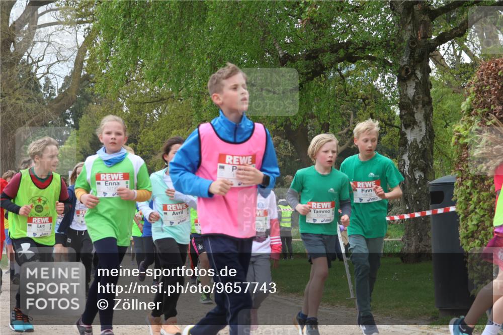 25.04.2026 - Das Zehntel Zöllner http://msf.ph/oto/9657743 25.04.2026 11:42:45 Laufen 1949, 12195, 11083, 10646, 10638 meine-sportfotos.de