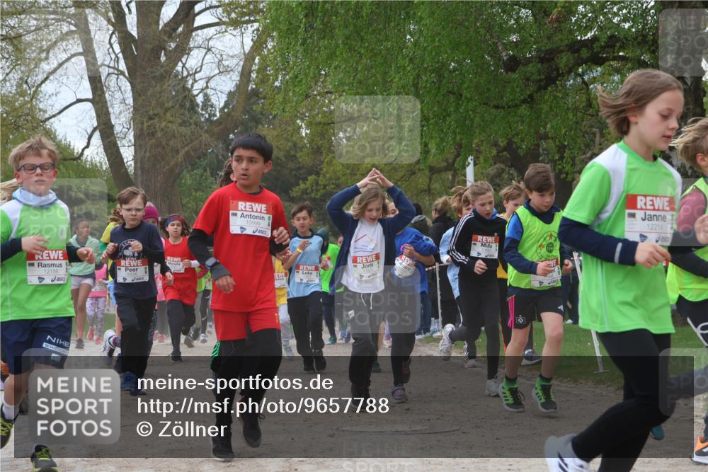 25.04.2026 - Das Zehntel Zöllner http://msf.ph/oto/9657788 25.04.2026 11:42:47 Laufen 12156, 10999, 12214 meine-sportfotos.de