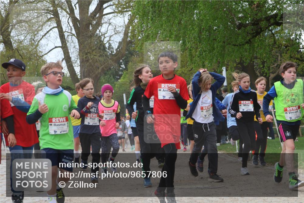 25.04.2026 - Das Zehntel Zöllner http://msf.ph/oto/9657806 25.04.2026 11:42:47 Laufen 12156, 1099, 1949, 11998 meine-sportfotos.de