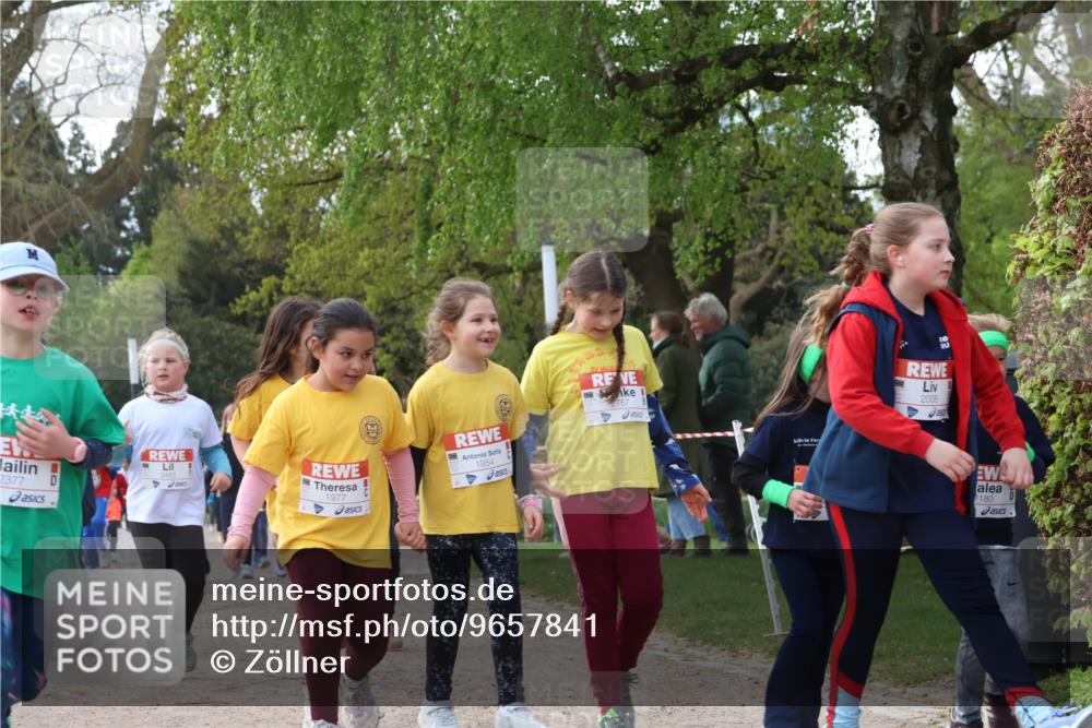25.04.2026 - Das Zehntel Zöllner http://msf.ph/oto/9657841 25.04.2026 07:48:10 Laufen 2377, 1977, 1954, 1, 2757, 2008, 2180 meine-sportfotos.de