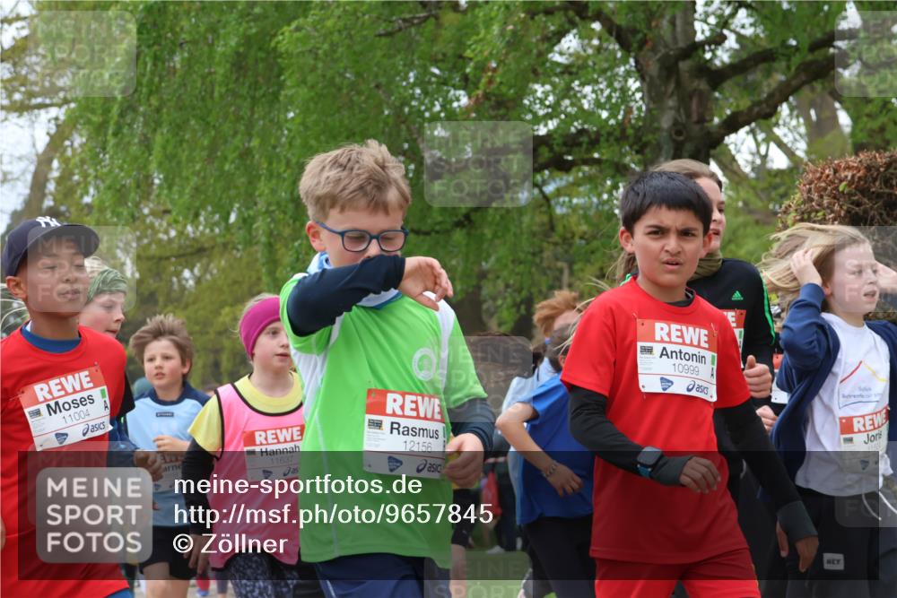 25.04.2026 - Das Zehntel Zöllner http://msf.ph/oto/9657845 25.04.2026 11:42:48 Laufen 11004, 11637, 12156, 10999, 1154 meine-sportfotos.de