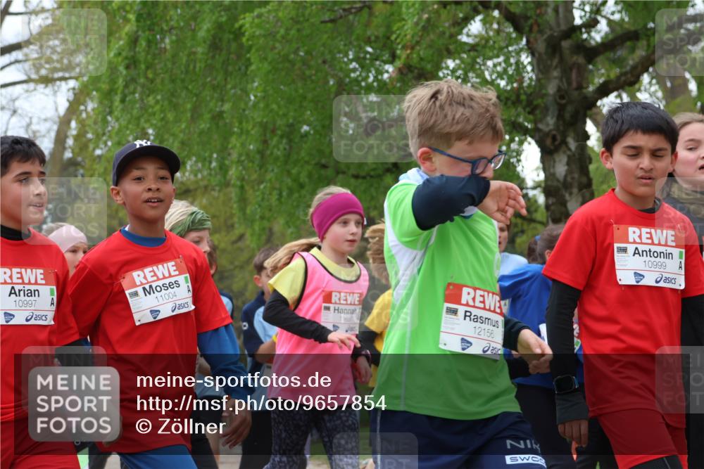 25.04.2026 - Das Zehntel Zöllner http://msf.ph/oto/9657854 25.04.2026 11:42:48 Laufen 10997, 11004, 11637, 12158, 10999 meine-sportfotos.de