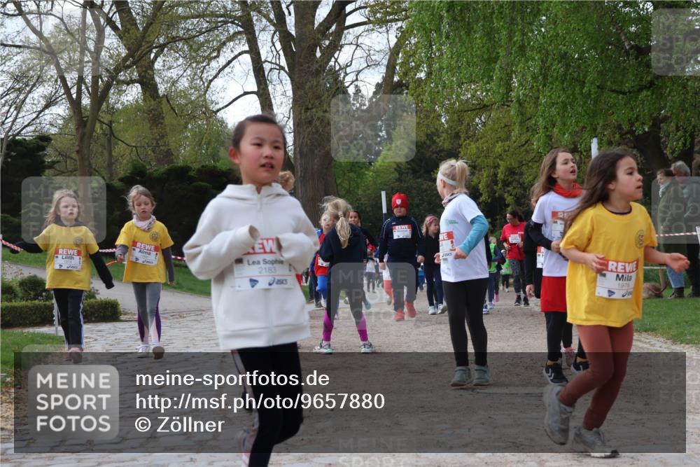 25.04.2026 - Das Zehntel Zöllner http://msf.ph/oto/9657880 25.04.2026 07:48:12 Laufen 2183, 26, 1976 meine-sportfotos.de