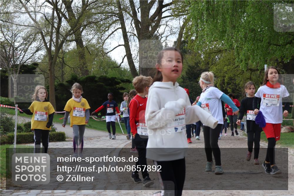 25.04.2026 - Das Zehntel Zöllner http://msf.ph/oto/9657892 25.04.2026 07:48:12 Laufen 2183, 3487 meine-sportfotos.de