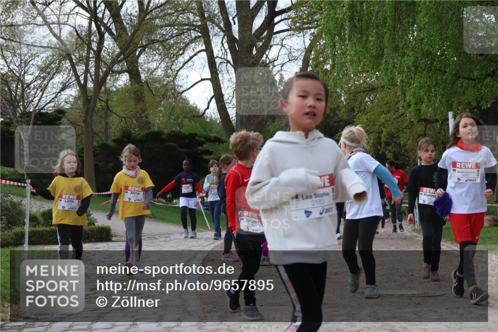 25.04.2026 - Das Zehntel Zöllner http://msf.ph/oto/9657895 25.04.2026 07:48:12 Laufen 2183, 3487 meine-sportfotos.de