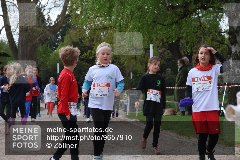 25.04.2026 - Das Zehntel Zöllner http://msf.ph/oto/9657910 25.04.2026 07:48:13 Laufen 3483, 1667, 3487 meine-sportfotos.de