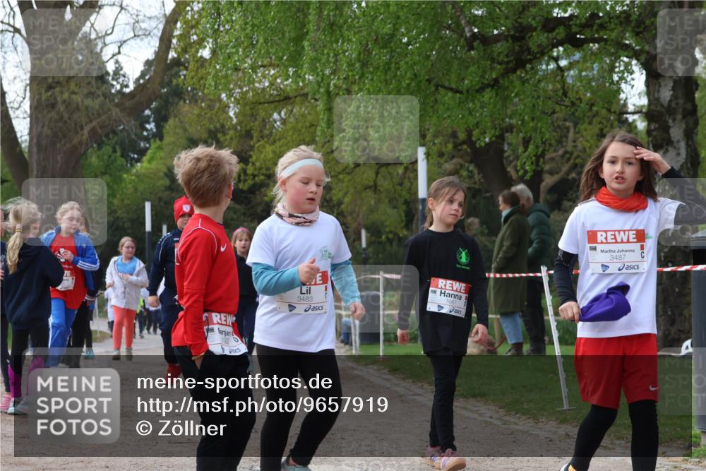 25.04.2026 - Das Zehntel Zöllner http://msf.ph/oto/9657919 25.04.2026 07:48:13 Laufen 1932, 3483, 1667, 3487 meine-sportfotos.de