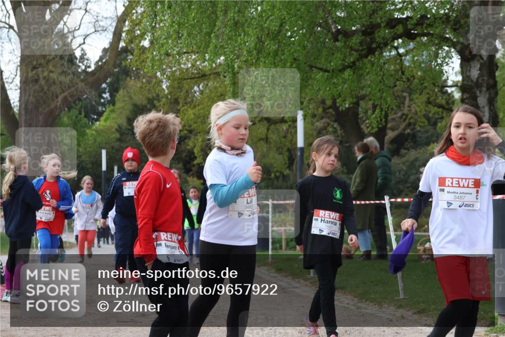 25.04.2026 - Das Zehntel Zöllner http://msf.ph/oto/9657922 25.04.2026 07:48:13 Laufen 1932, 3483, 1667, 3487 meine-sportfotos.de