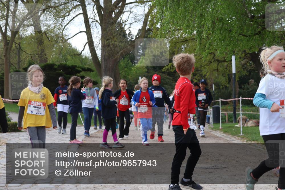 25.04.2026 - Das Zehntel Zöllner http://msf.ph/oto/9657943 25.04.2026 07:48:14 Laufen 1984 meine-sportfotos.de
