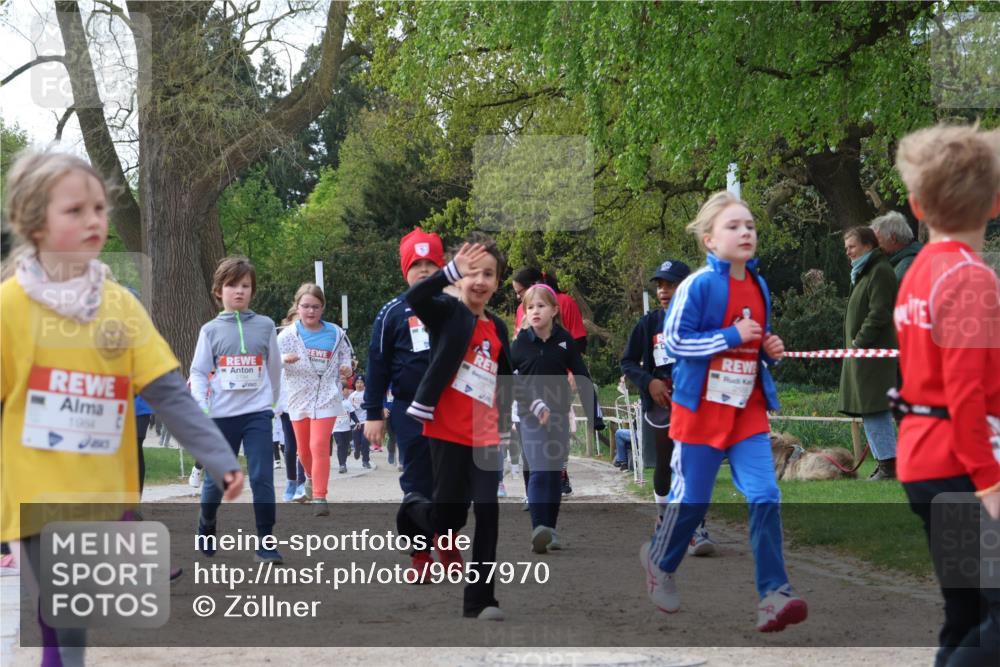 25.04.2026 - Das Zehntel Zöllner http://msf.ph/oto/9657970 25.04.2026 07:48:16 Laufen 20, 1984 meine-sportfotos.de