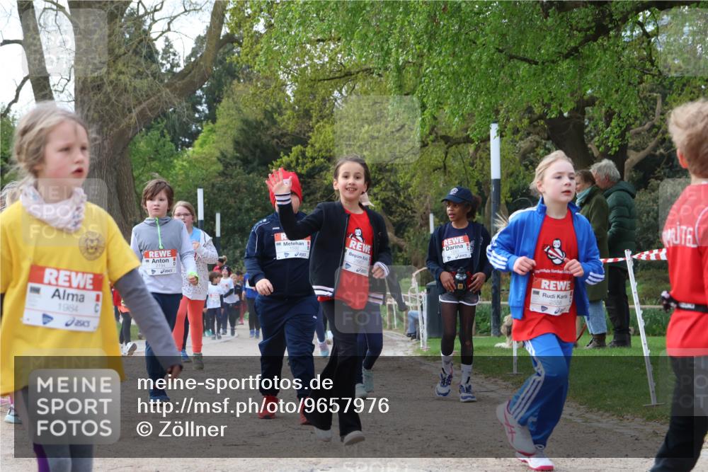 25.04.2026 - Das Zehntel Zöllner http://msf.ph/oto/9657976 25.04.2026 07:48:16 Laufen 1984, 2567, 2558 meine-sportfotos.de