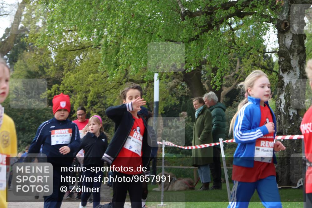 25.04.2026 - Das Zehntel Zöllner http://msf.ph/oto/9657991 25.04.2026 07:48:16 Laufen 2561, 2558 meine-sportfotos.de