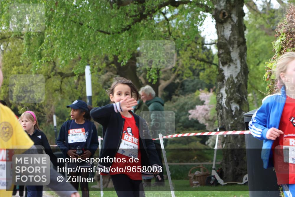 25.04.2026 - Das Zehntel Zöllner http://msf.ph/oto/9658003 25.04.2026 07:48:17 Laufen 18815, 2567 meine-sportfotos.de