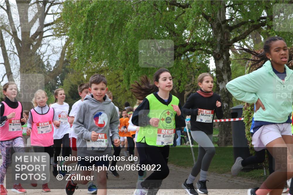 25.04.2026 - Das Zehntel Zöllner http://msf.ph/oto/9658022 25.04.2026 11:42:53 Laufen 85, 10186, 1949, 12022, 10519 meine-sportfotos.de