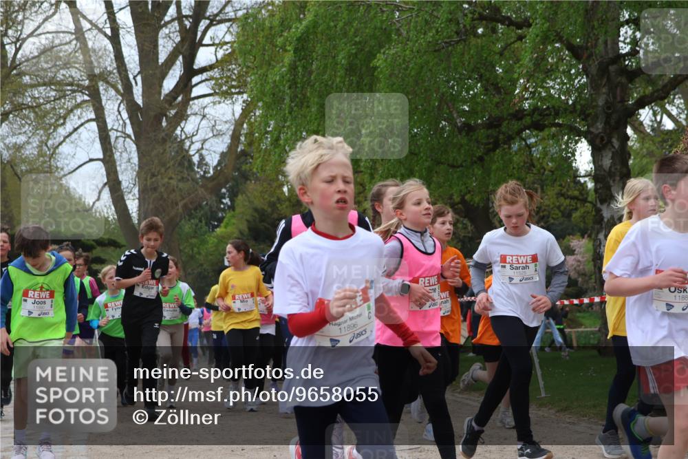 25.04.2026 - Das Zehntel Zöllner http://msf.ph/oto/9658055 25.04.2026 11:42:54 Laufen 11990, 1188, 11896, 11525 meine-sportfotos.de