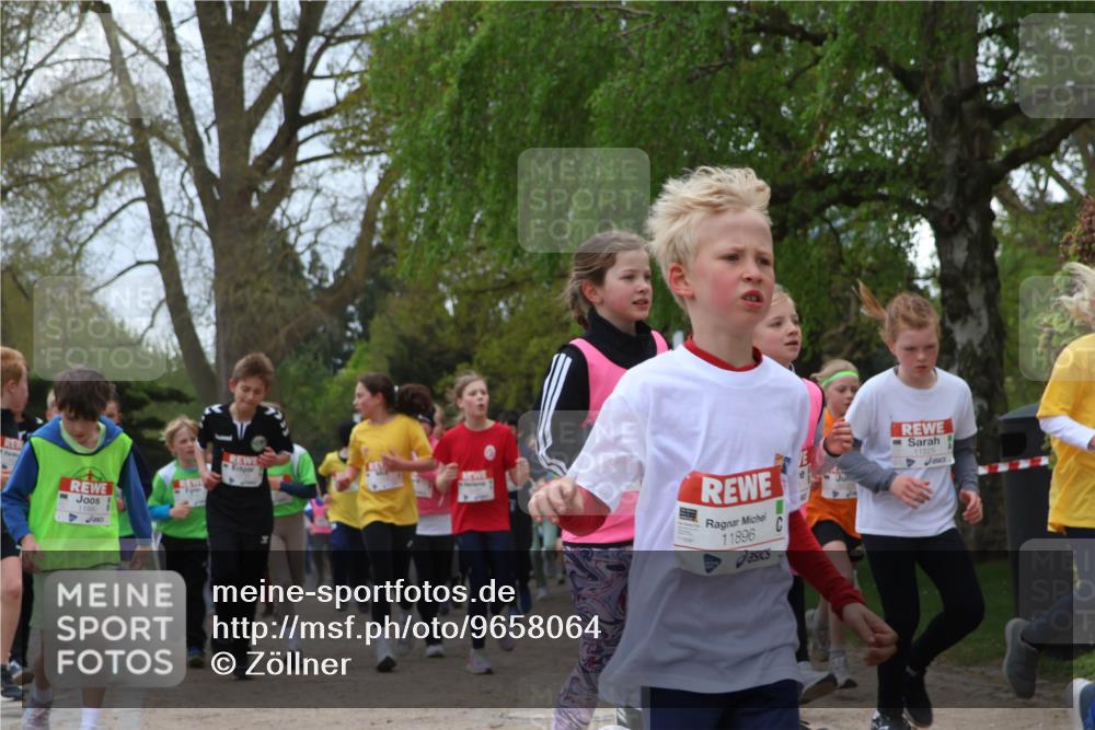 25.04.2026 - Das Zehntel Zöllner http://msf.ph/oto/9658064 25.04.2026 11:42:55 Laufen 11990, 11896 meine-sportfotos.de