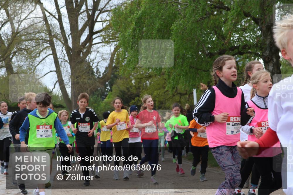 25.04.2026 - Das Zehntel Zöllner http://msf.ph/oto/9658076 25.04.2026 11:42:55 Laufen 11990, 11604 meine-sportfotos.de