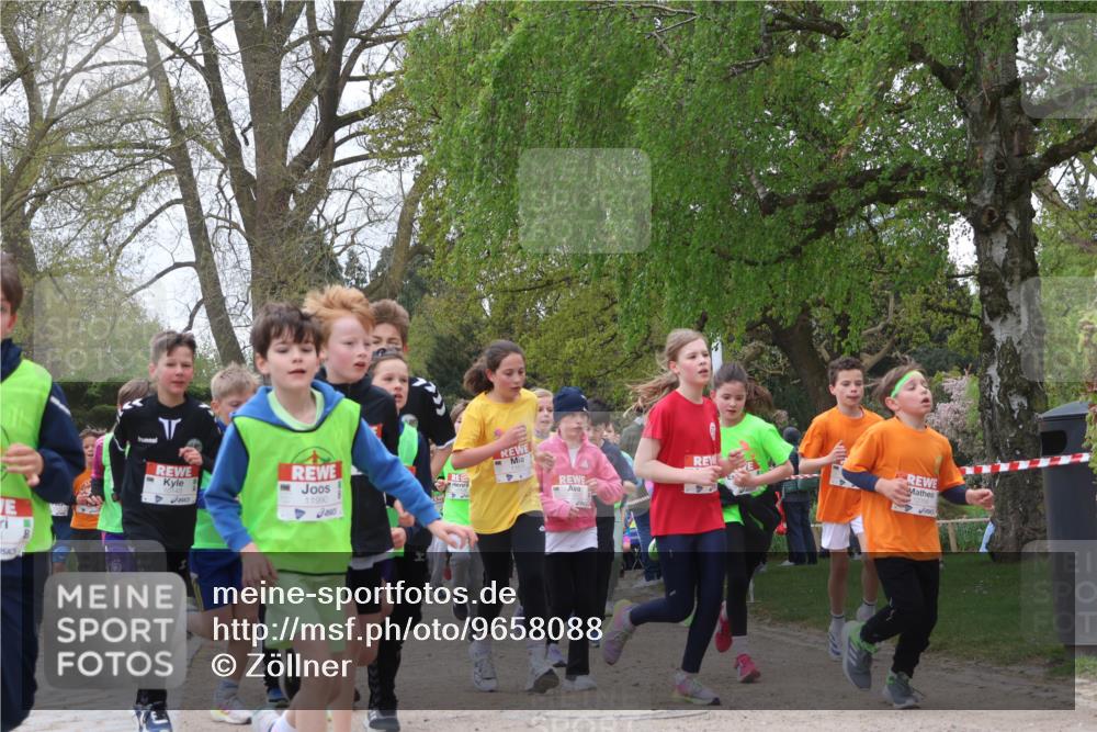 25.04.2026 - Das Zehntel Zöllner http://msf.ph/oto/9658088 25.04.2026 11:42:56 Laufen 11990, 4 meine-sportfotos.de