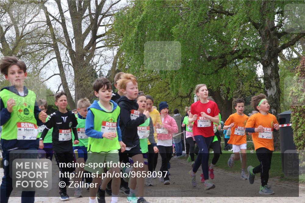 25.04.2026 - Das Zehntel Zöllner http://msf.ph/oto/9658097 25.04.2026 11:42:56 Laufen 1949, 12006 meine-sportfotos.de