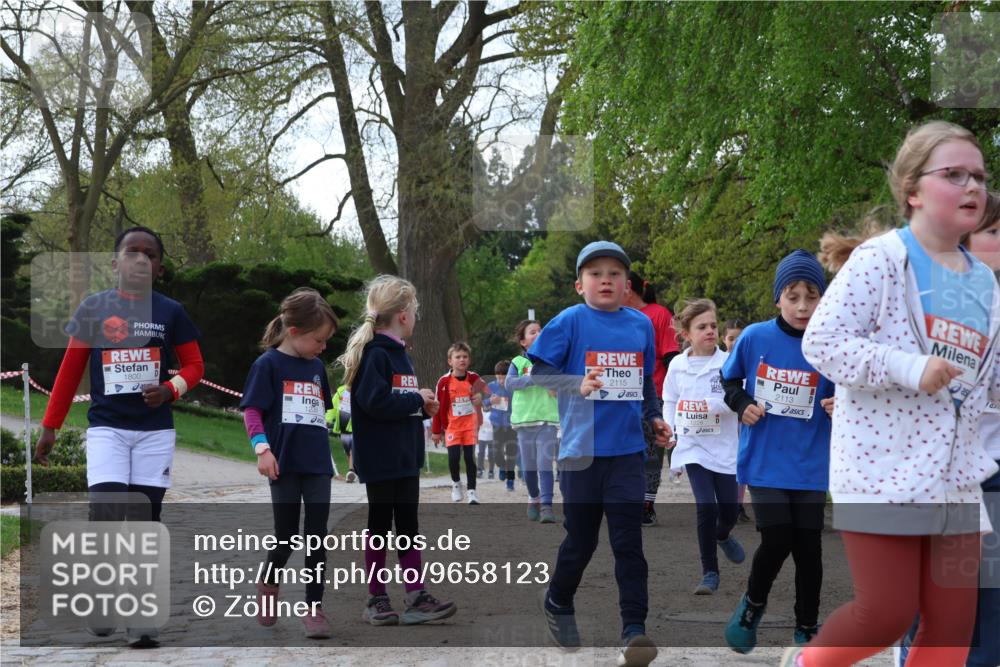 25.04.2026 - Das Zehntel Zöllner http://msf.ph/oto/9658123 25.04.2026 07:48:21 Laufen 1800, 2115, 2113 meine-sportfotos.de