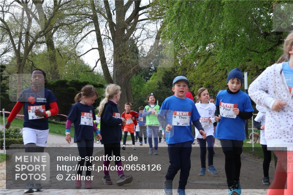25.04.2026 - Das Zehntel Zöllner http://msf.ph/oto/9658126 25.04.2026 07:48:21 Laufen 2115, 1228, 2113 meine-sportfotos.de