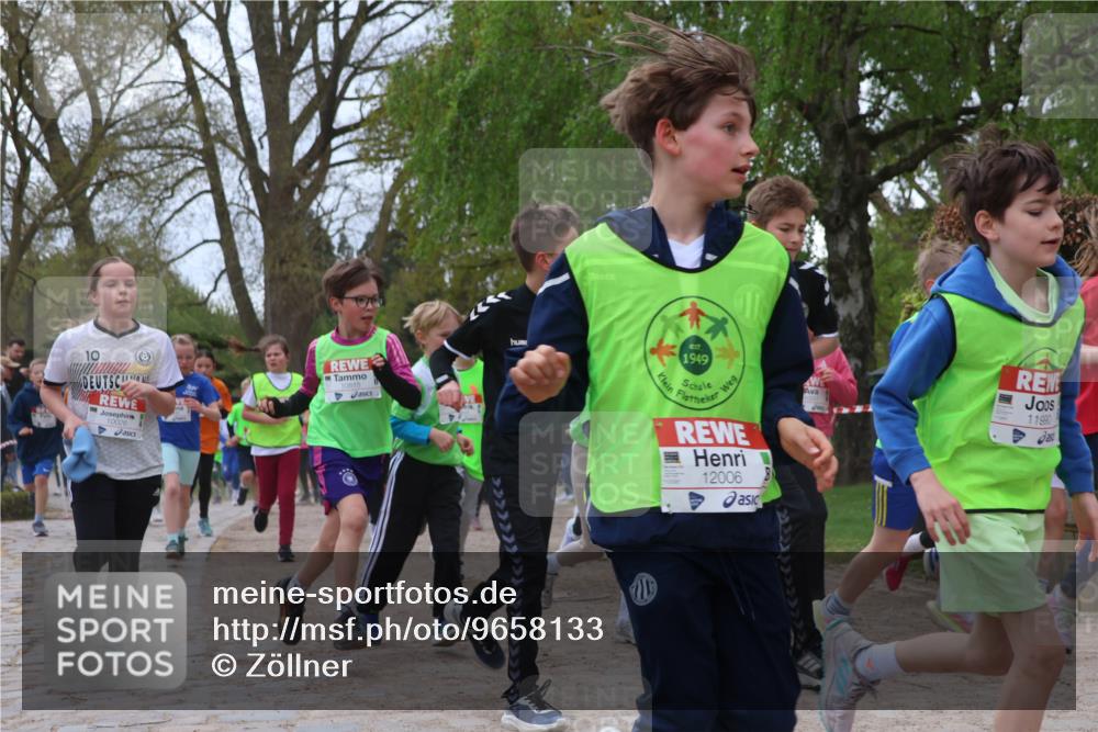 25.04.2026 - Das Zehntel Zöllner http://msf.ph/oto/9658133 25.04.2026 11:42:57 Laufen 10, 10026, 1949, 12006, 11990 meine-sportfotos.de