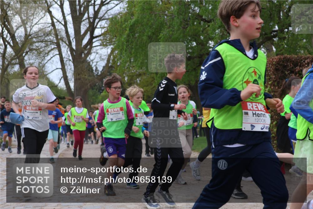 25.04.2026 - Das Zehntel Zöllner http://msf.ph/oto/9658139 25.04.2026 11:42:57 Laufen 10, 10026, 10815, 12006 meine-sportfotos.de
