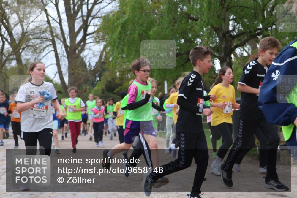 25.04.2026 - Das Zehntel Zöllner http://msf.ph/oto/9658148 25.04.2026 11:42:57 Laufen 10 meine-sportfotos.de