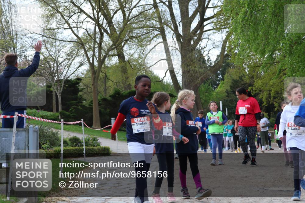 25.04.2026 - Das Zehntel Zöllner http://msf.ph/oto/9658156 25.04.2026 07:48:22 Laufen 1800, 1228 meine-sportfotos.de