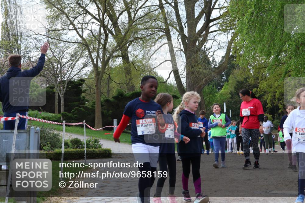 25.04.2026 - Das Zehntel Zöllner http://msf.ph/oto/9658159 25.04.2026 07:48:22 Laufen 1800, 122 meine-sportfotos.de