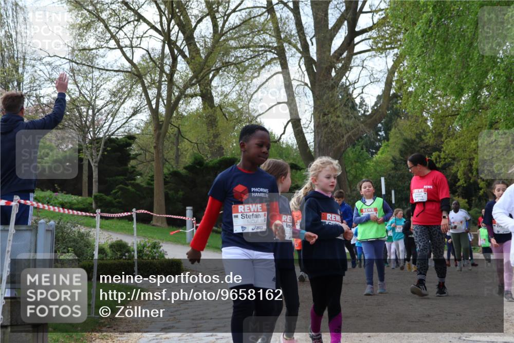 25.04.2026 - Das Zehntel Zöllner http://msf.ph/oto/9658162 25.04.2026 07:48:22 Laufen 1800, 123 meine-sportfotos.de