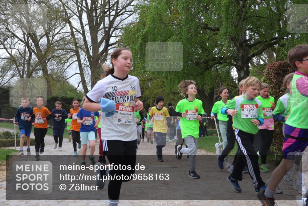 25.04.2026 - Das Zehntel Zöllner http://msf.ph/oto/9658163 25.04.2026 11:42:58 Laufen 10, 10026, 26, 12145, 5 meine-sportfotos.de