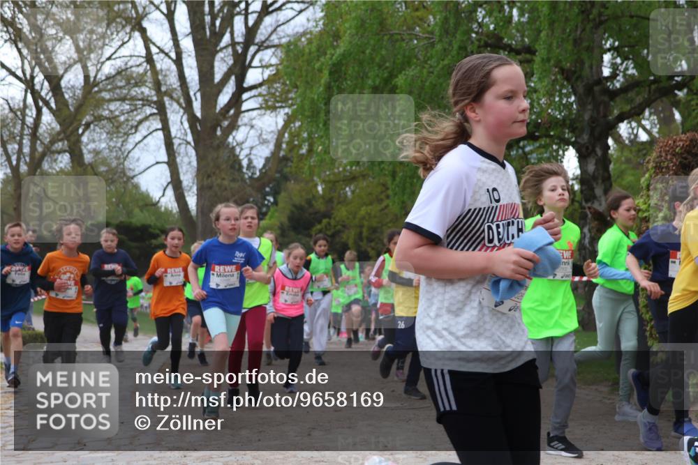 25.04.2026 - Das Zehntel Zöllner http://msf.ph/oto/9658169 25.04.2026 11:42:58 Laufen 26, 10, 2802 meine-sportfotos.de