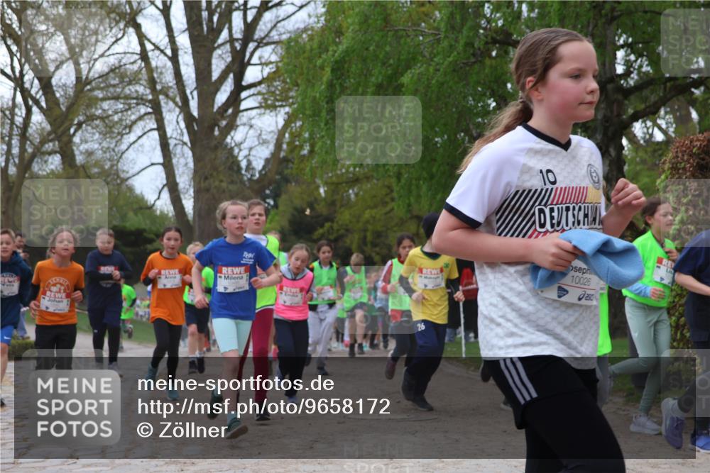 25.04.2026 - Das Zehntel Zöllner http://msf.ph/oto/9658172 25.04.2026 11:42:58 Laufen 10, 10026, 26 meine-sportfotos.de