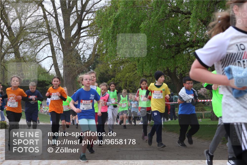 25.04.2026 - Das Zehntel Zöllner http://msf.ph/oto/9658178 25.04.2026 11:42:58 Laufen 10485, 26, 10 meine-sportfotos.de
