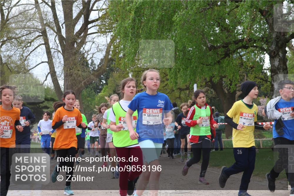 25.04.2026 - Das Zehntel Zöllner http://msf.ph/oto/9658196 25.04.2026 11:42:59 Laufen 12418, 10485, 10391, 10369, 26 meine-sportfotos.de