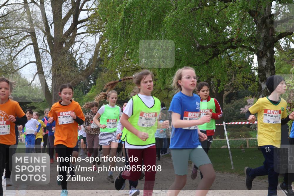 25.04.2026 - Das Zehntel Zöllner http://msf.ph/oto/9658208 25.04.2026 11:42:59 Laufen 82, 12418, 12045, 10391, 26 meine-sportfotos.de