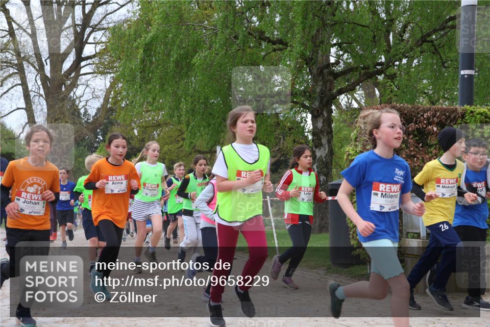 25.04.2026 - Das Zehntel Zöllner http://msf.ph/oto/9658229 25.04.2026 11:43:00 Laufen 10582, 12418, 10485, 26 meine-sportfotos.de