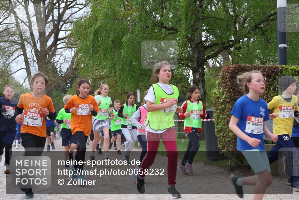 25.04.2026 - Das Zehntel Zöllner http://msf.ph/oto/9658232 25.04.2026 11:43:00 Laufen 10582, 12418, 10486, 26 meine-sportfotos.de