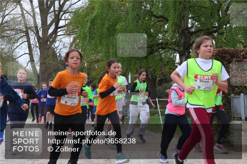 25.04.2026 - Das Zehntel Zöllner http://msf.ph/oto/9658238 25.04.2026 11:43:00 Laufen 10582, 12045 meine-sportfotos.de