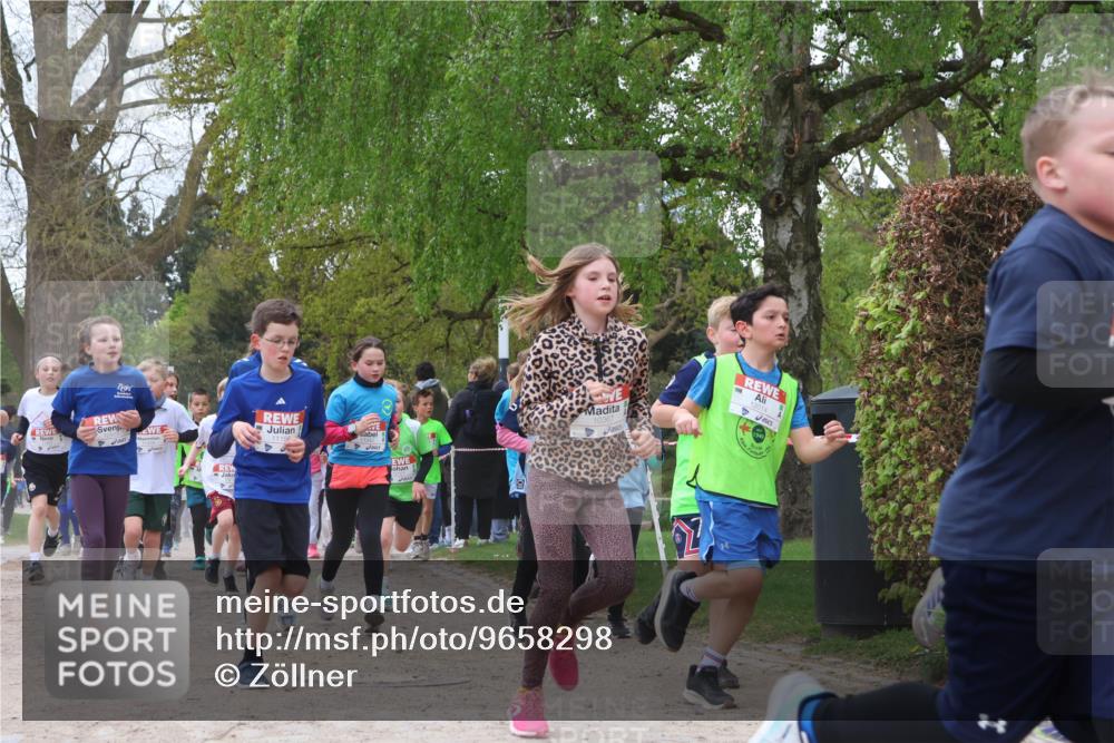 25.04.2026 - Das Zehntel Zöllner http://msf.ph/oto/9658298 25.04.2026 11:43:02 Laufen 11342, 10367, 12014 meine-sportfotos.de