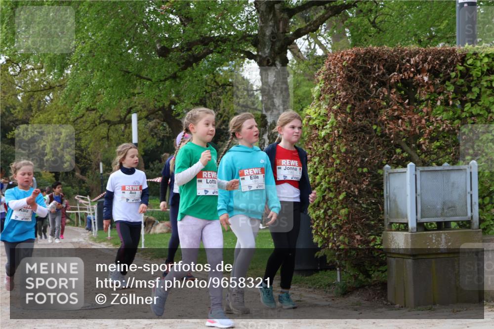 25.04.2026 - Das Zehntel Zöllner http://msf.ph/oto/9658321 25.04.2026 07:48:31 Laufen 1980 meine-sportfotos.de