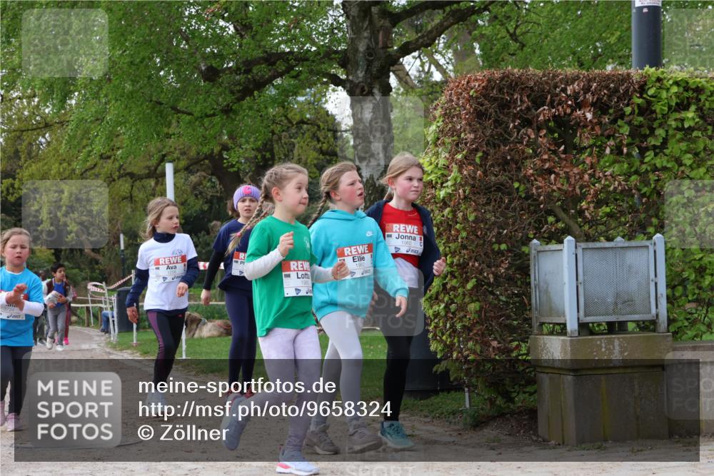 25.04.2026 - Das Zehntel Zöllner http://msf.ph/oto/9658324 25.04.2026 07:48:32 Laufen 1982, 1980 meine-sportfotos.de