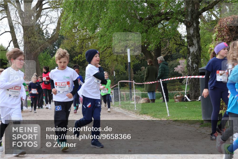 25.04.2026 - Das Zehntel Zöllner http://msf.ph/oto/9658366 25.04.2026 07:48:34 Laufen 3451, 3446, 1272 meine-sportfotos.de