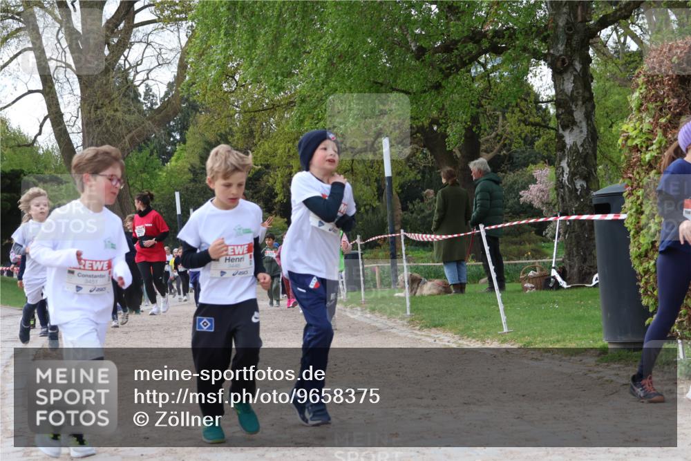 25.04.2026 - Das Zehntel Zöllner http://msf.ph/oto/9658375 25.04.2026 07:48:34 Laufen 3451, 3446 meine-sportfotos.de
