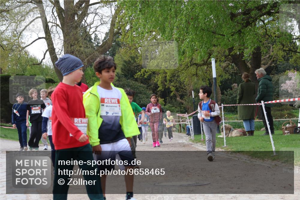 25.04.2026 - Das Zehntel Zöllner http://msf.ph/oto/9658465 25.04.2026 07:48:37 Laufen 230, 2545, 2530 meine-sportfotos.de